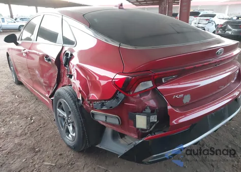 2021 Kia K5 Lxs z USA, uszkodzony, nr VIN 5XXG14J26MG035553